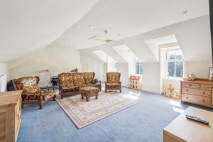 Photo 33- click for photo gallery